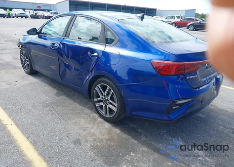 2019 Kia Forte S from USA, damaged, VIN 3KPF34AD5KE119523